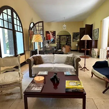 Spacious House With Pool Near The Beaches Vakantiehuis *